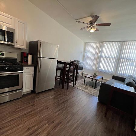 Cozy Andcomfortable Hollywood Apartment Лос-Анджелес Экстерьер фото