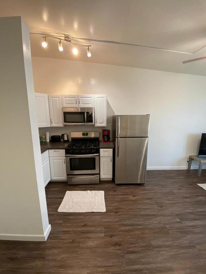 Cozy Andcomfortable Hollywood Apartment Лос-Анджелес Экстерьер фото